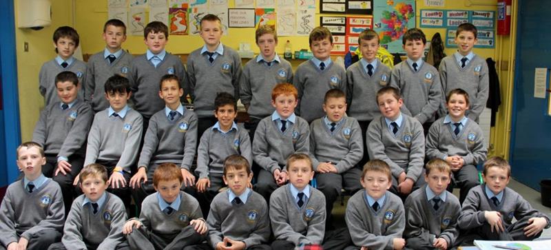 5th class and their teacher Mrs Callanan